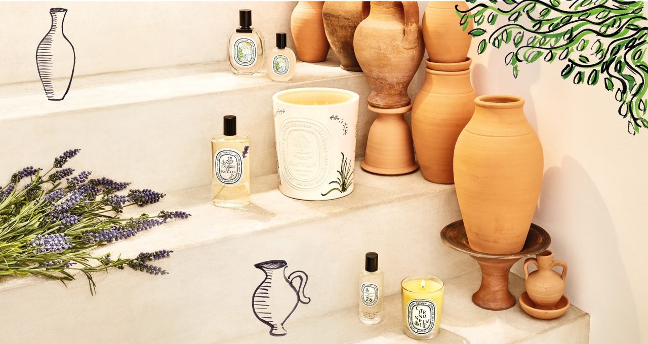 diptyque summer essentials collection on steps