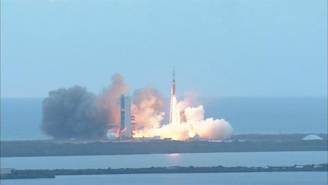 NASA launches next-generation Orion spacecraft, which will one day fly to Mars