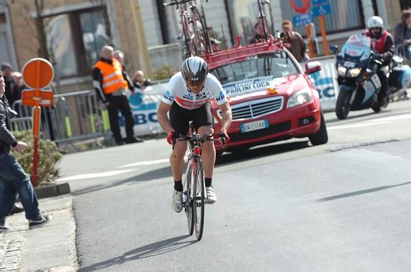 Luca Paolini (Acqua e Sapone) tried to hold onto his overall lead, but his time wasn't fast enough.