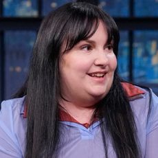 Lena Dunham wore a polo shirt sandwich on Late Night With Seth Meyers 