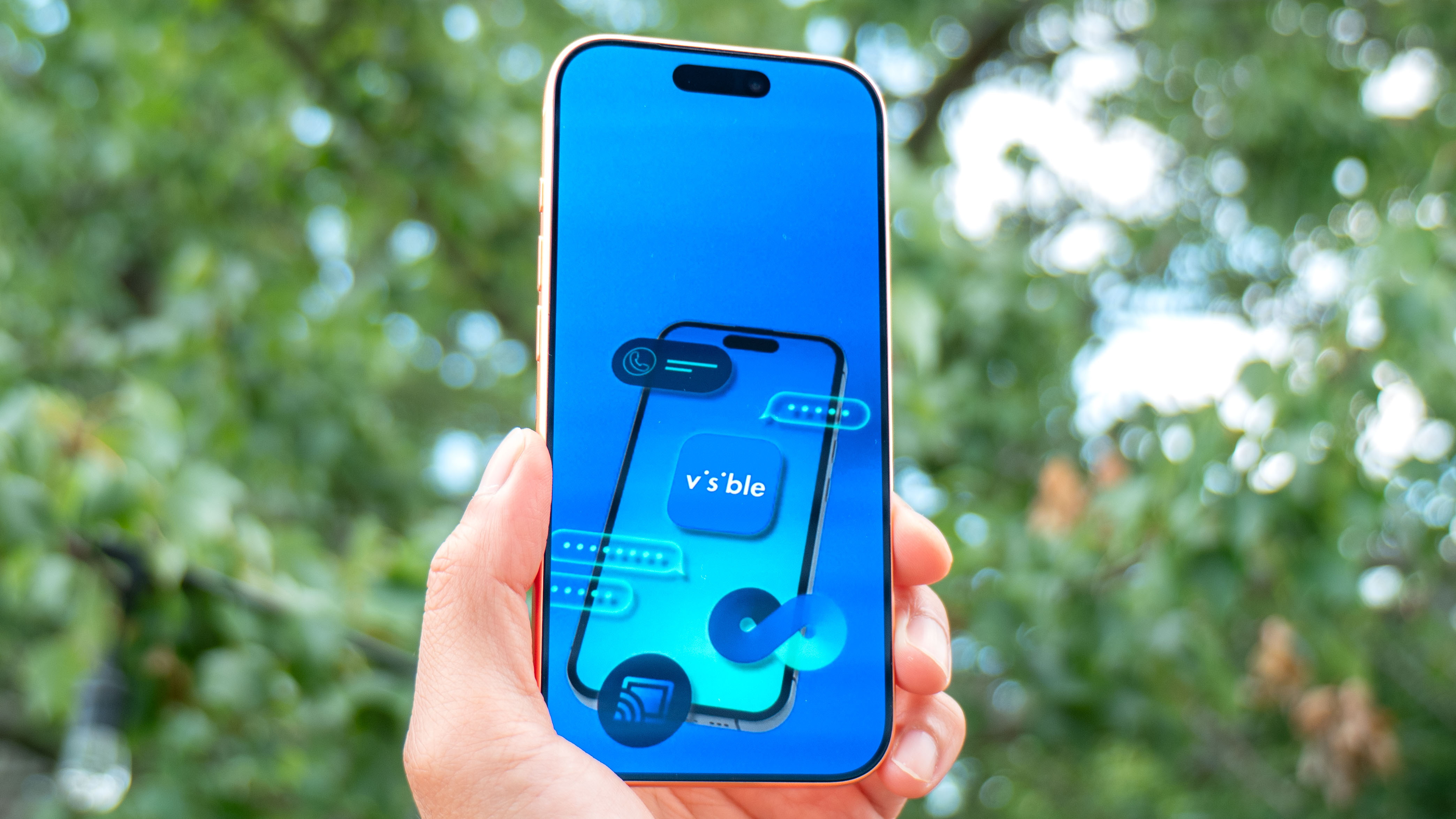 iPhone 17 Pro with Visible.