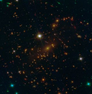 Image of the SMACS 0723 galaxy cluster taken by the Hubble Space Telescope