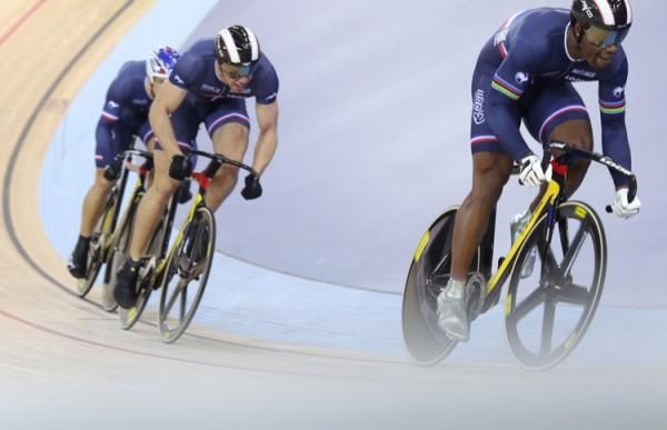 Gregory Bauge leads the French team sprinters