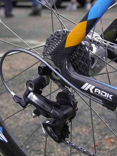The new Felt AR uses carbon dropouts, too, which are molded in one piece together with the corresponding seat stay and chain stay.