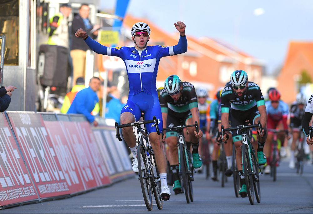 &Aacute;lvaro Jos&eacute; Hodeg (Quick-Step Floors) wins the 2018 Handzame Classic