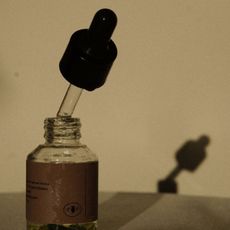 Image of a bottle of face oil.