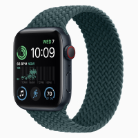 Apple Watch SE (2nd Gen) [GPS 40mm]: was $249.99, now $199 at Amazon