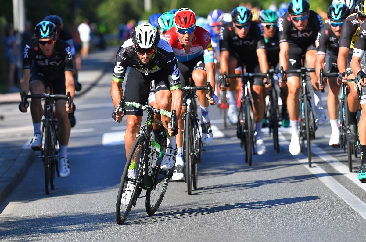 Nathan Haas (Dimension Data) attacks the pack