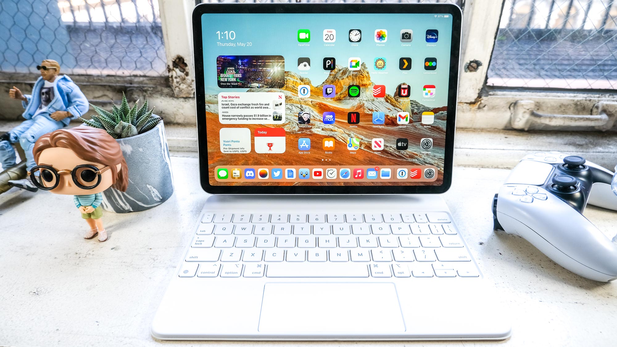 12.9-inch Apple iPad Pro (2022) review: Powerful, but still just a