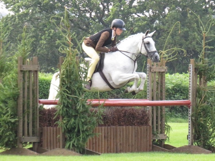 Plaited worker Landslow Melody Maker and Lola Bass head to Royal International despite border closures during covid