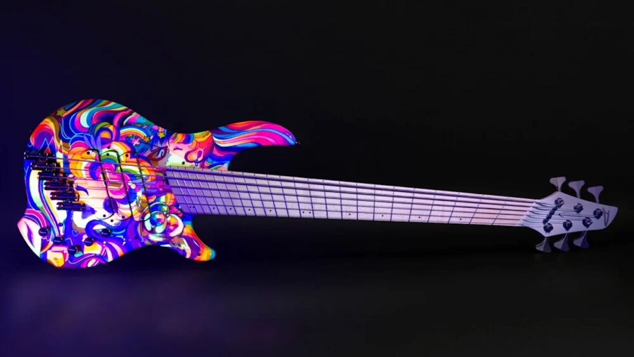 America Paz 'Sailor Bass'