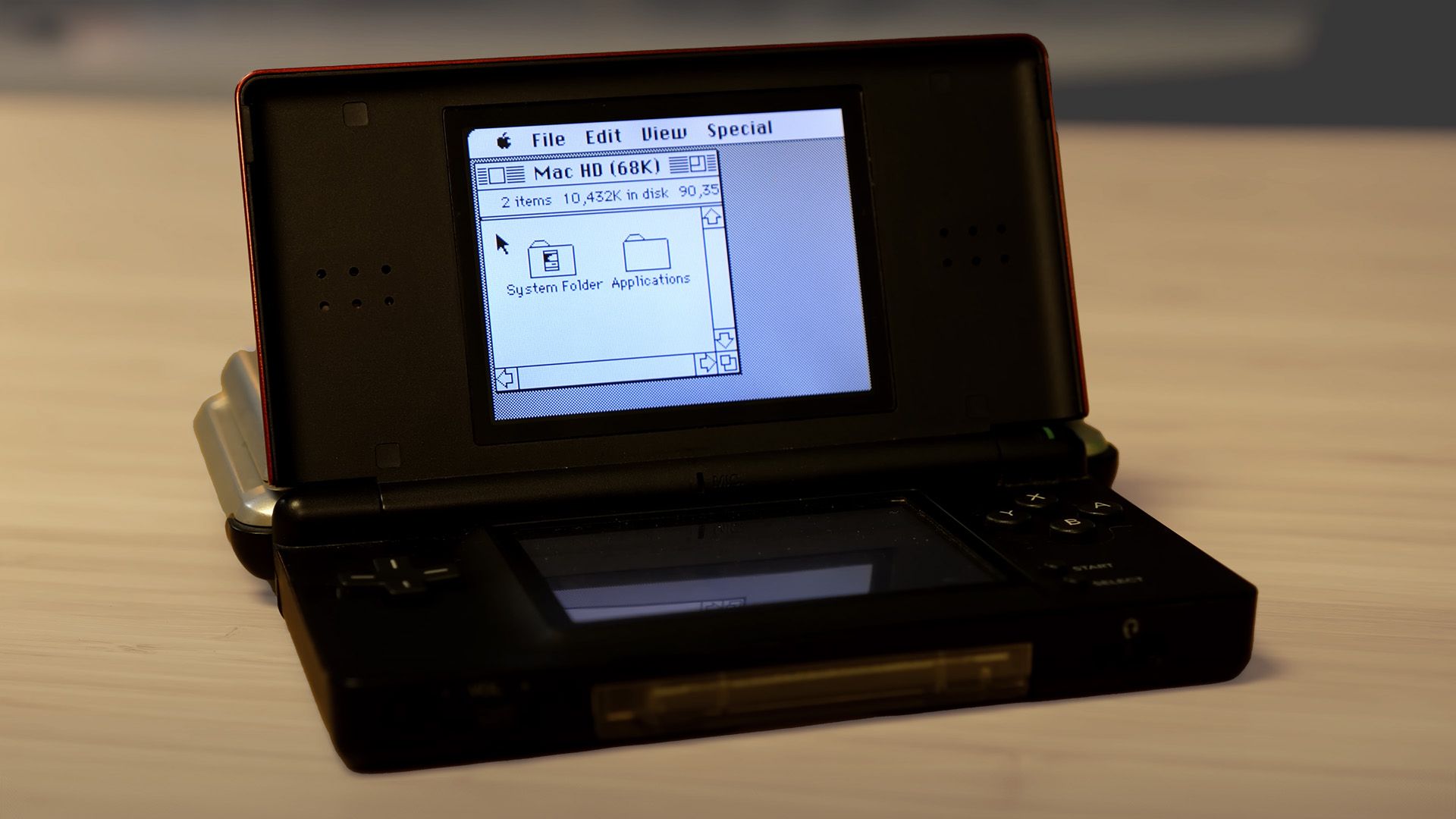You can turn your old Nintendo DS into a working Apple Mac no
