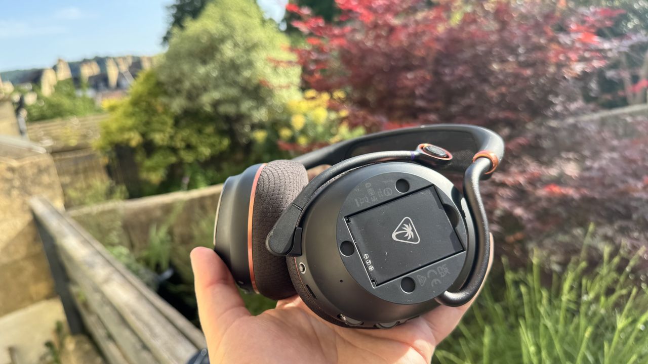 The Turtle Beach Stealth Pro II from the left hand side, showing replacable battery, outside