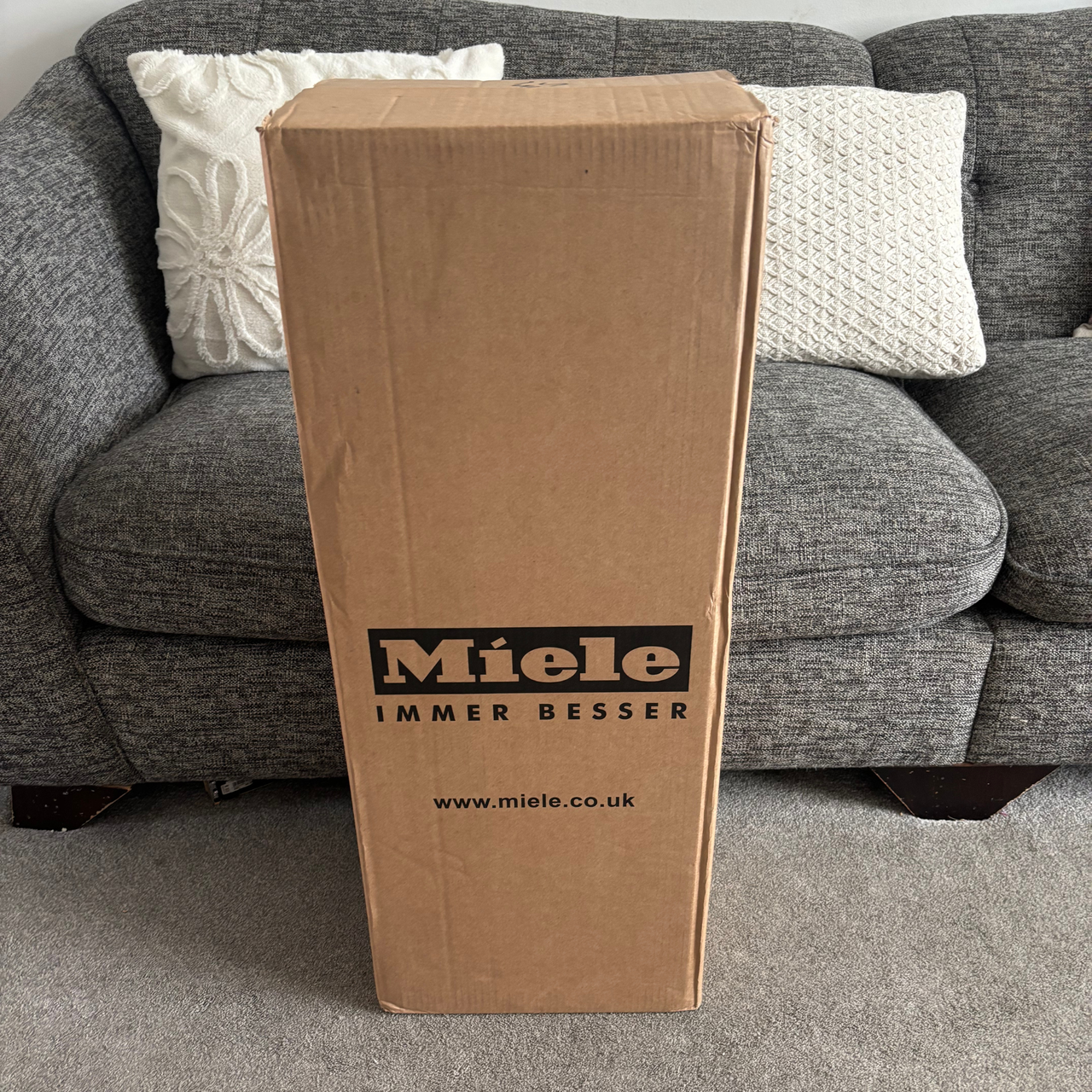 Miele Triflex HX3 Aqua outer cardboard packaging
