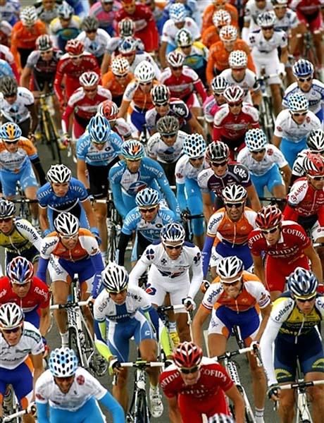 The bunch faced some wet weather in Spain.