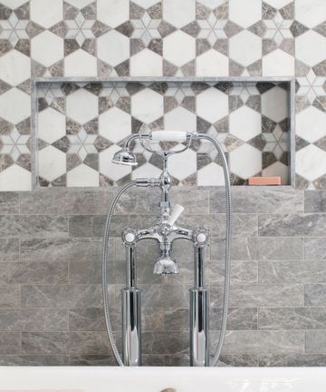 Gray bathroom tile ideas | Homes & Gardens