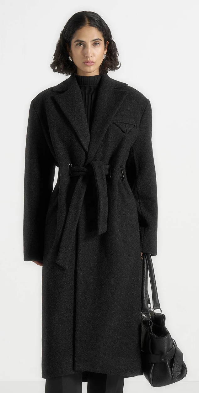 Mani&amp;eacute;re du Voir, Jena - Wide Shoulder Wool Coat With Cinch Belt - Black