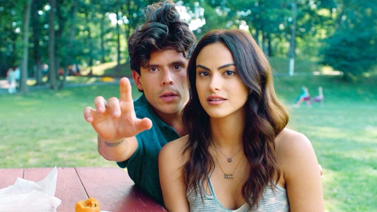 Rudy Mancuso and Camila Mendes in Musica