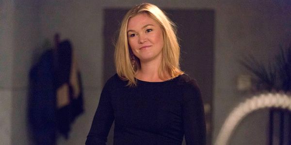 Julia Stiles Pregnant With First Child