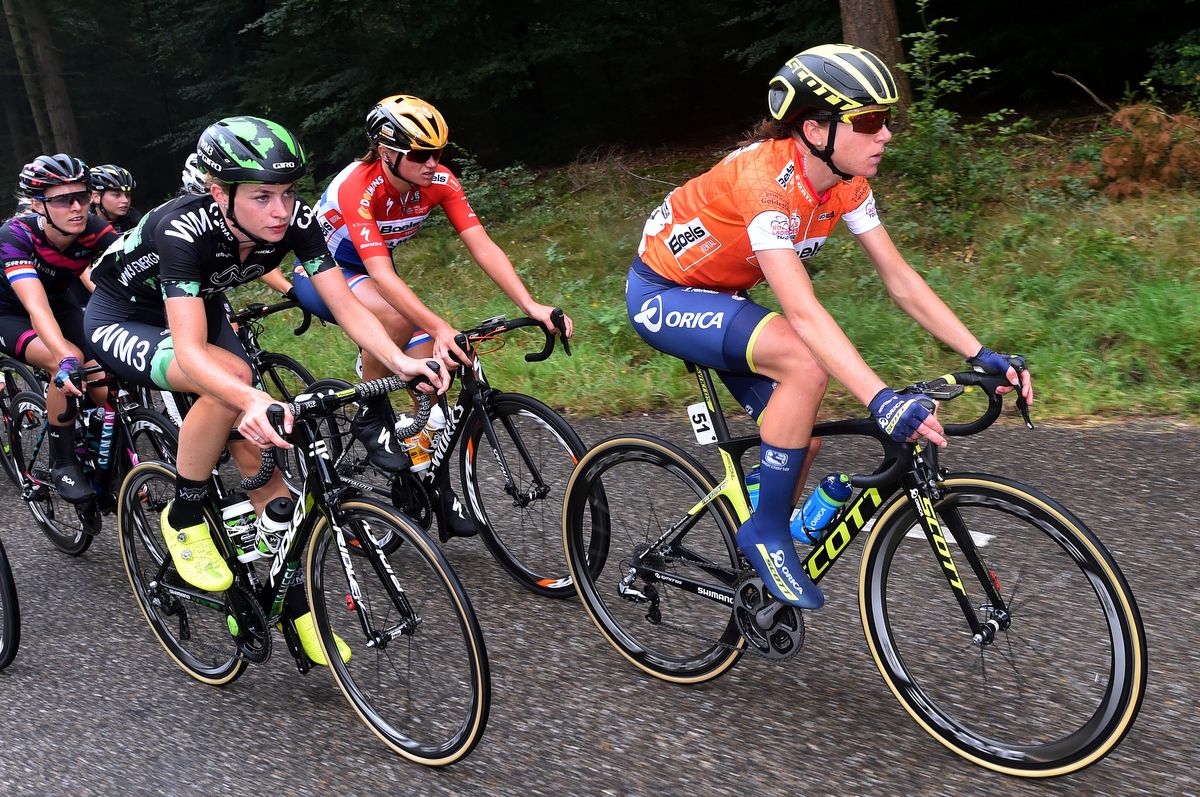 Annemiek van Vleuten (Orica-Scott) rolls along