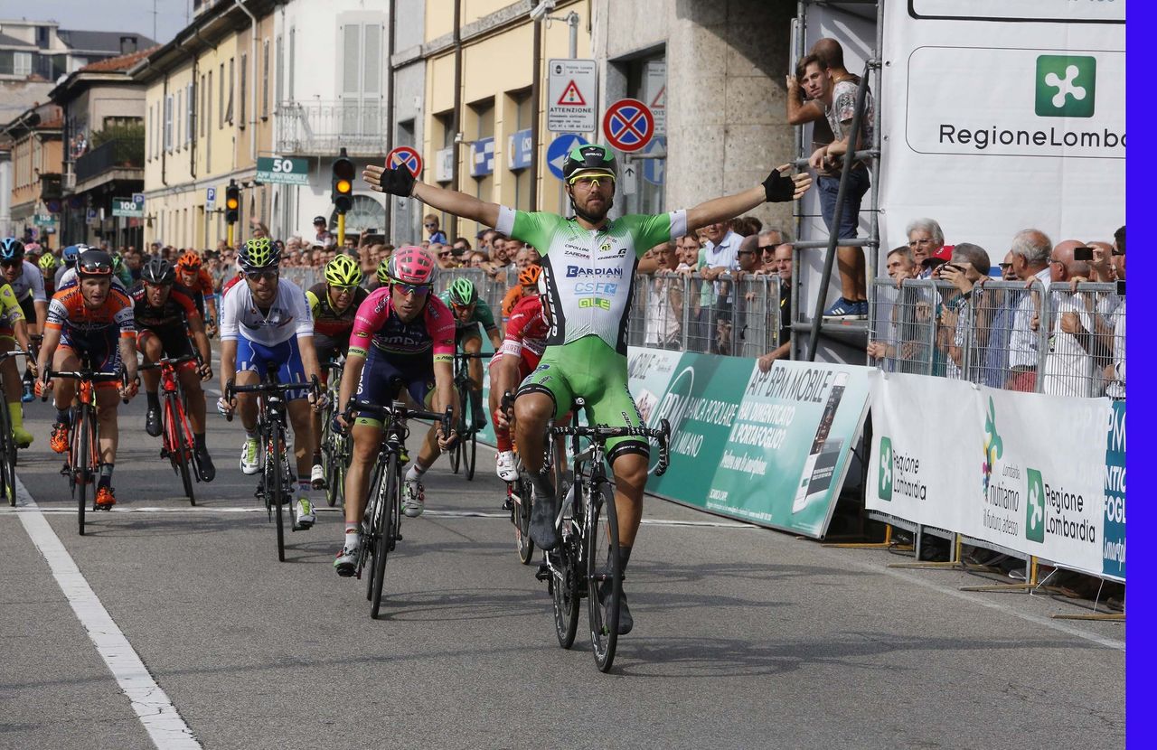 Sonny Colbrelli (Bardiani-CSF) wins Coppa Agostoni