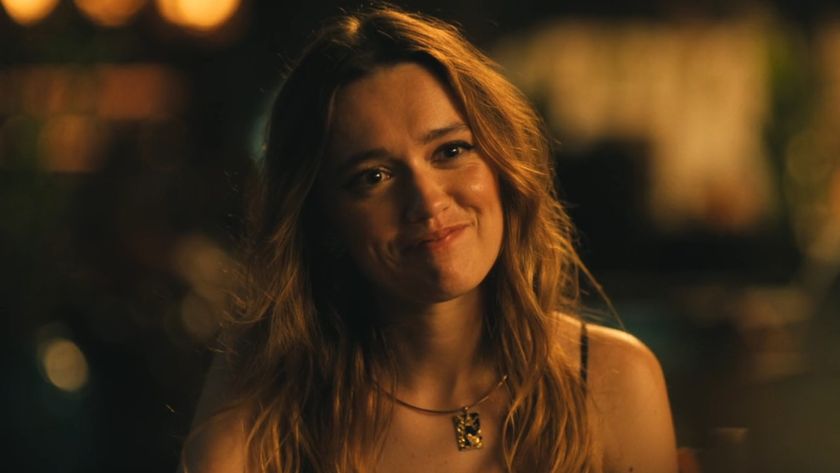 Aimee Lou Wood as Chelsea on The White Lotus Season 3 finale.