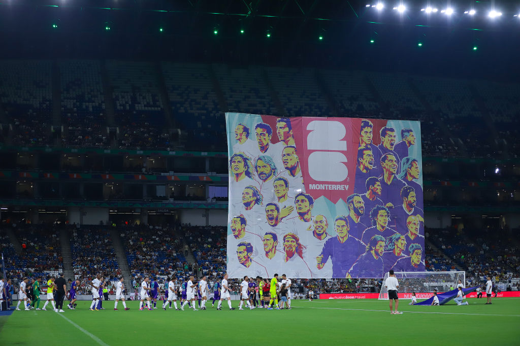 MONTERREY, MEXICO - SEPTEMBER 20: Players get into the pitch during a legends exhibition match at Estadio Monterrey on September 20, 2024 in Monterrey, Mexico. (Photo by Jam Media/Getty Images)