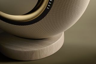 Marantz Grand Horizon speaker in Marantz Champagne