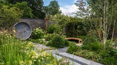 garden design – A place to meet again garden by Mike Long at Hampton court palace garden festival 2021