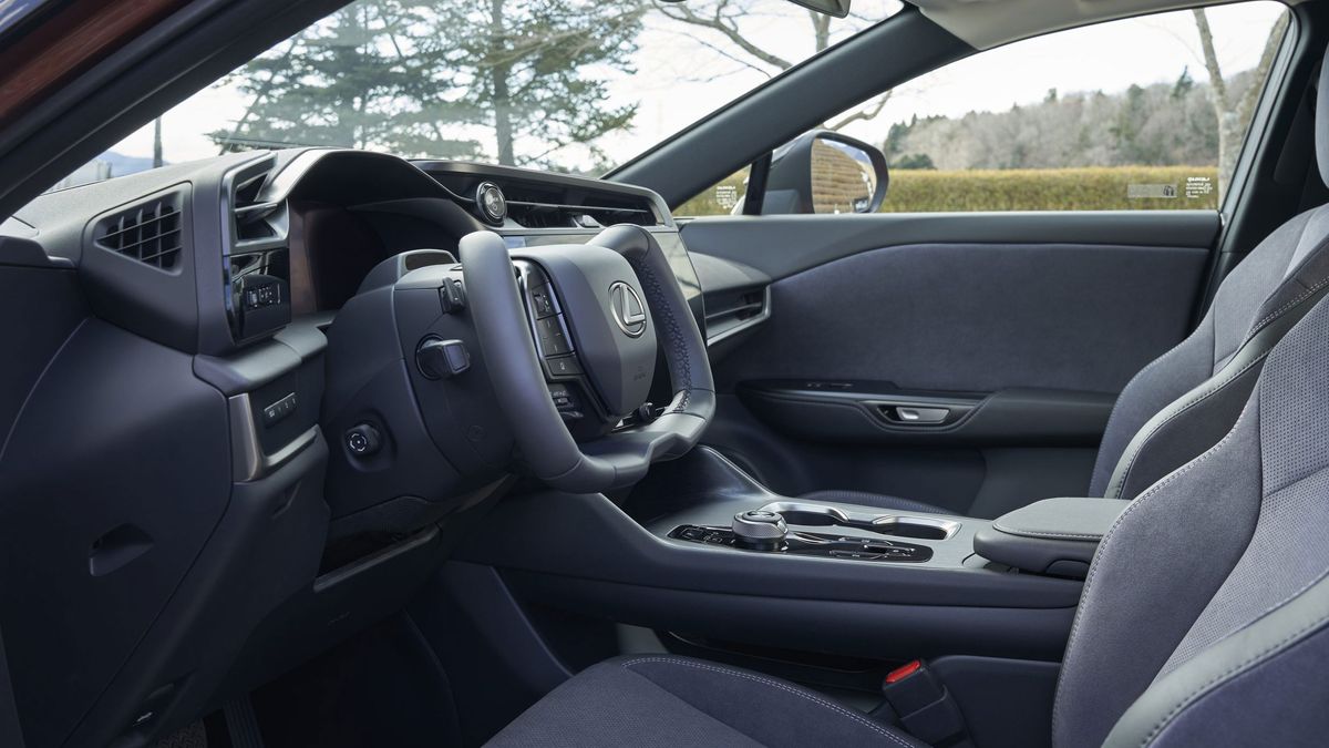 Side view of the yoke steering wheel from the open driver's door