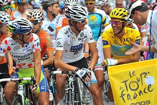 The jersey holders get a front row place at the start.