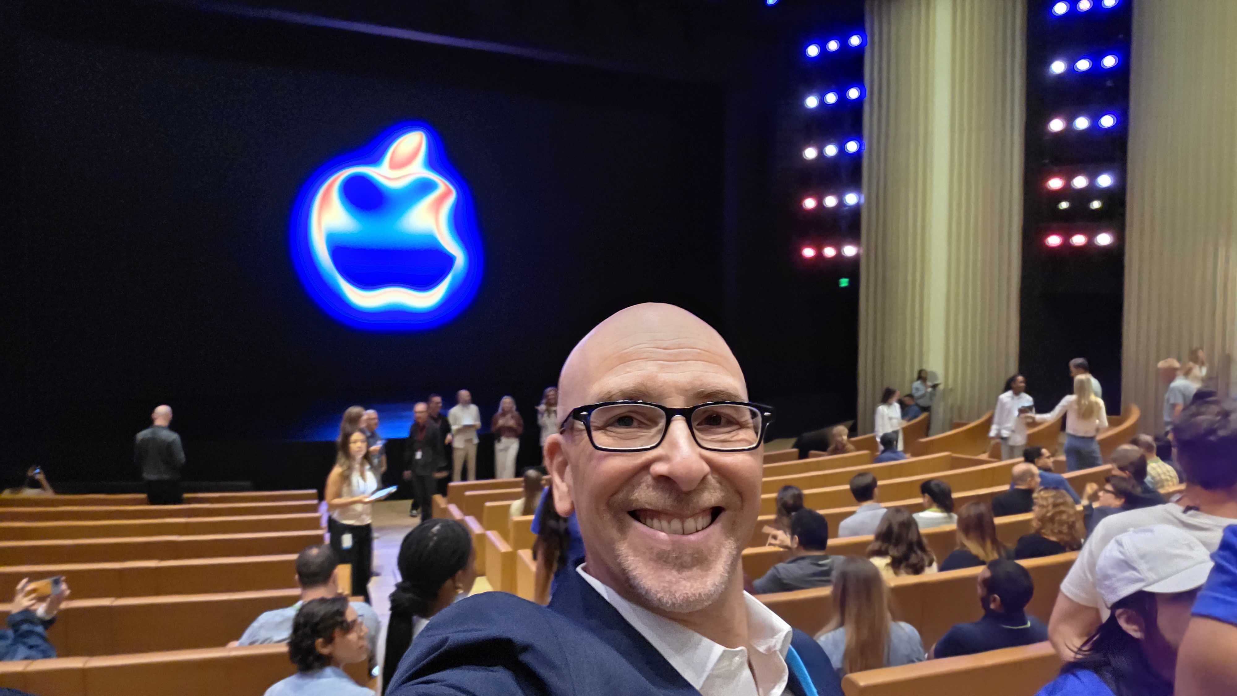 Apple Park photo