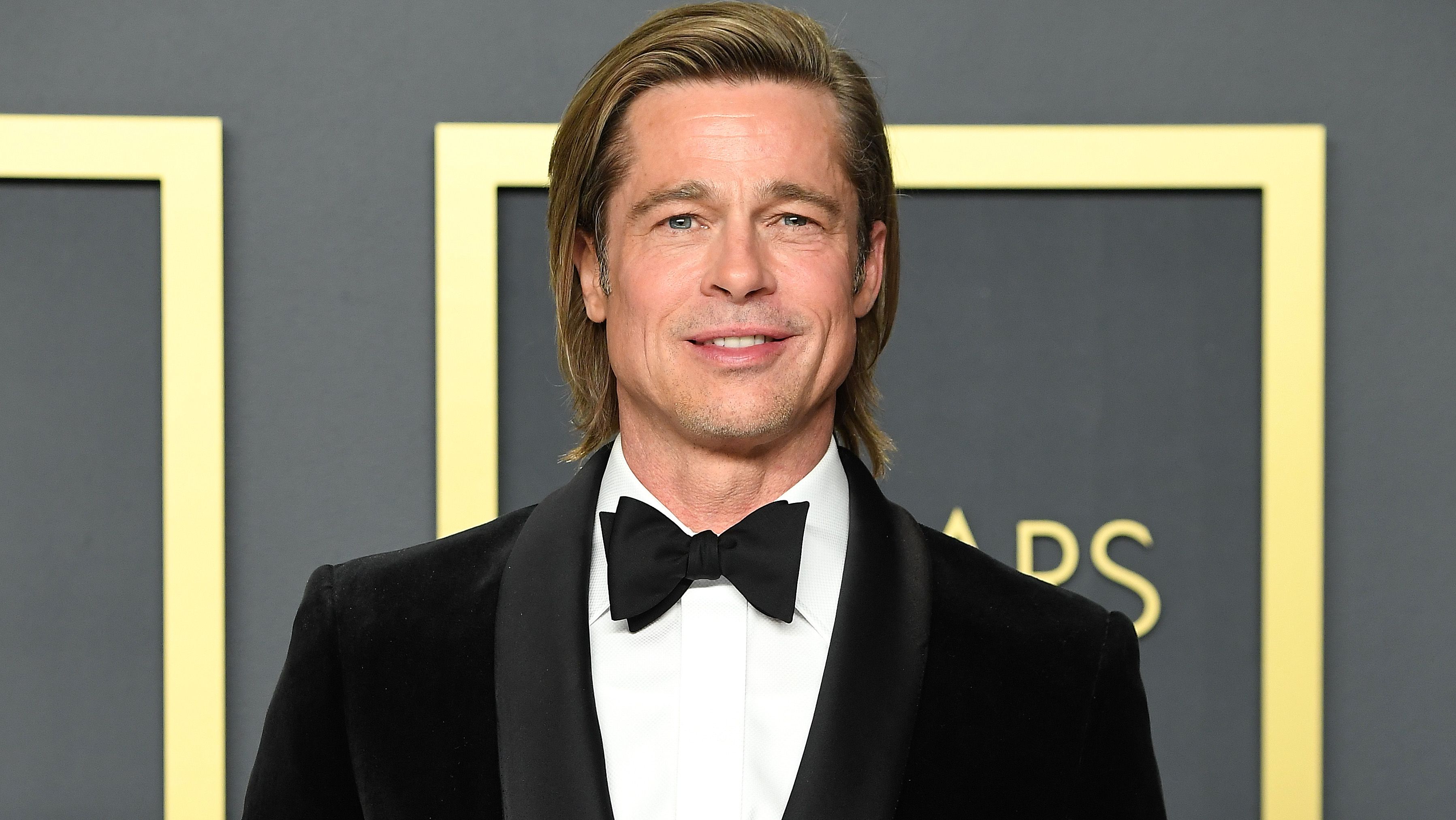 Brad Pitt sports a new short haircut at Golden Globes 2023