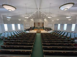 The ellipsoidal WW fixtures help make the church’s interior brighter and more inviting for the 1,000-plus member congregation.