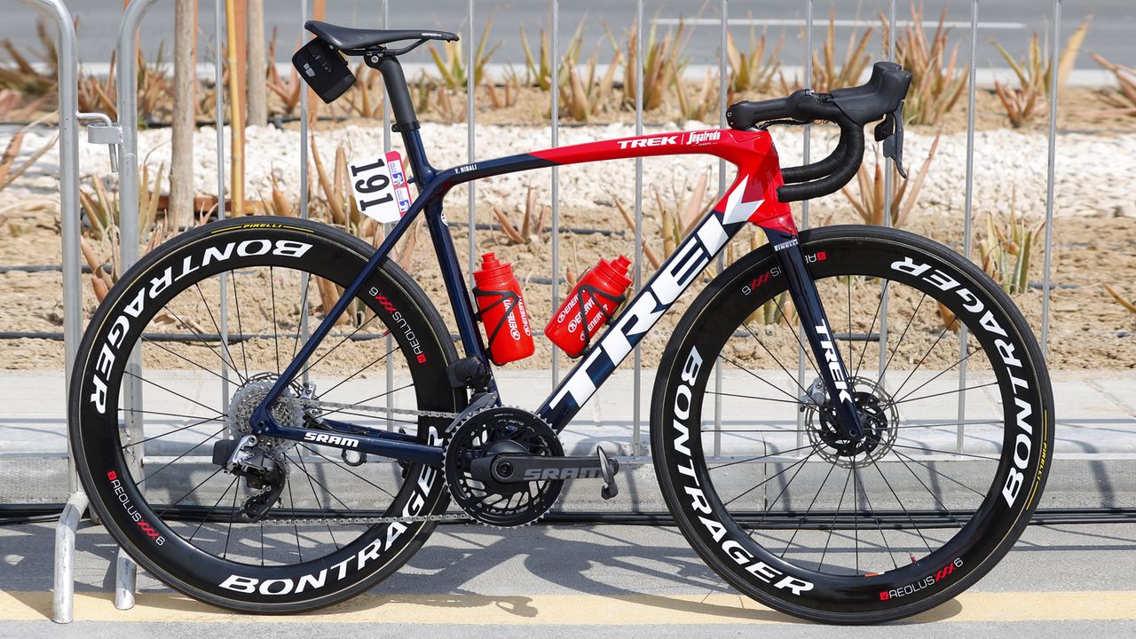 Vincenzo Nibali's Trek &Eacute;monda SLR 9 eTap Disc