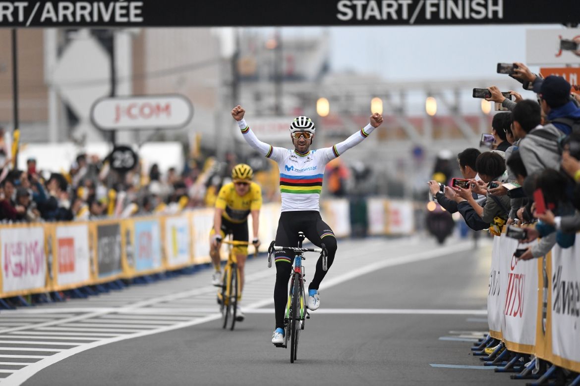 Alejandro Valverde beats Geraint Thomas at the Saitama Criterium