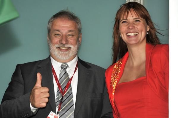 Rob Discart, Race Director, and Jasmine Van Grieken, Miss Hostess Model