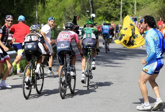 Rolland, Uran and Duarte watch as Aru goes clear