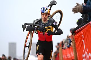 ANTWERPEN BELGIUM DECEMBER 04 Wout van Aert of Belgium and Team JumboVisma competes during the 16th UCI Cyclocross World Cup Antwerpen 2022 Mens Elite CXWorldCup on December 04 2022 in Antwerpen Belgium Photo by Luc ClaessenGetty Images