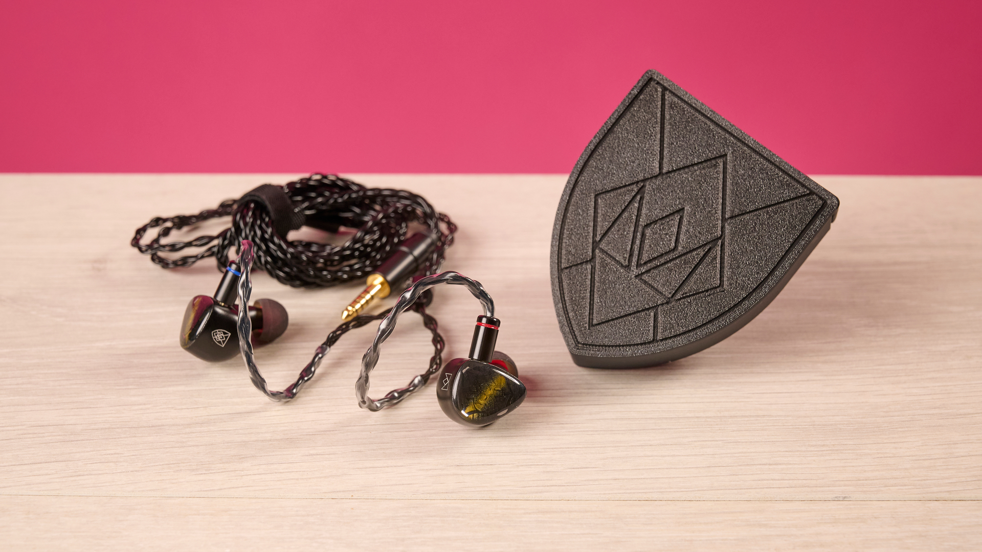 Noble Audio Vanguard IEMs and shield case