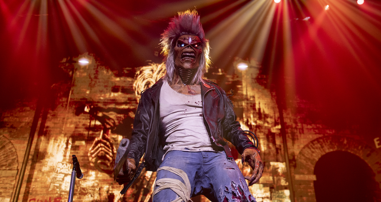 A new photograph of Eddie on stage