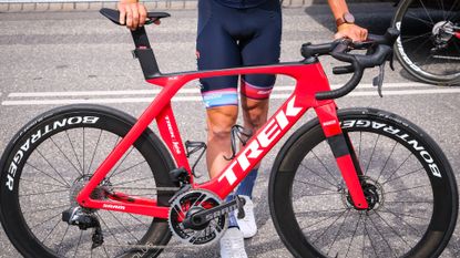 Trek segafredo deals madone