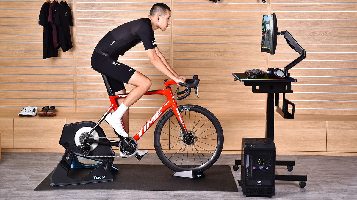 Thermaltake Cycledesk 100 Targets Cycling eSports Market | Tom's Hardware