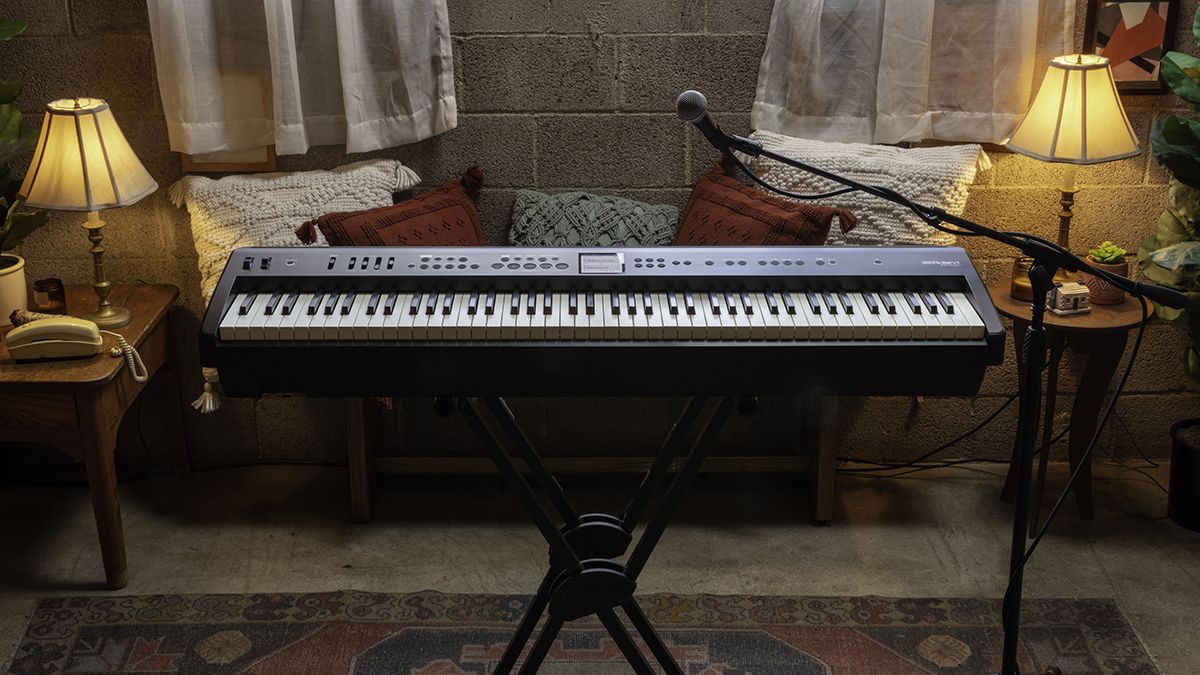 Roland FP-E50