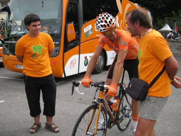 Euskaltel-Euskadi and their supporters are ready for the Pyrenees