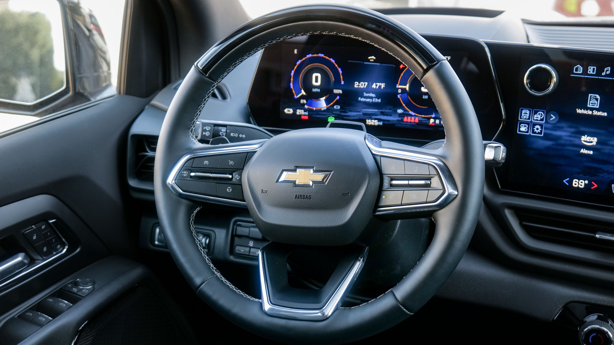 Infotainment view of the 2025 Chevrolet Silverado EV