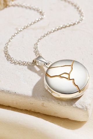 Small Round Kintsugi Locket Necklace