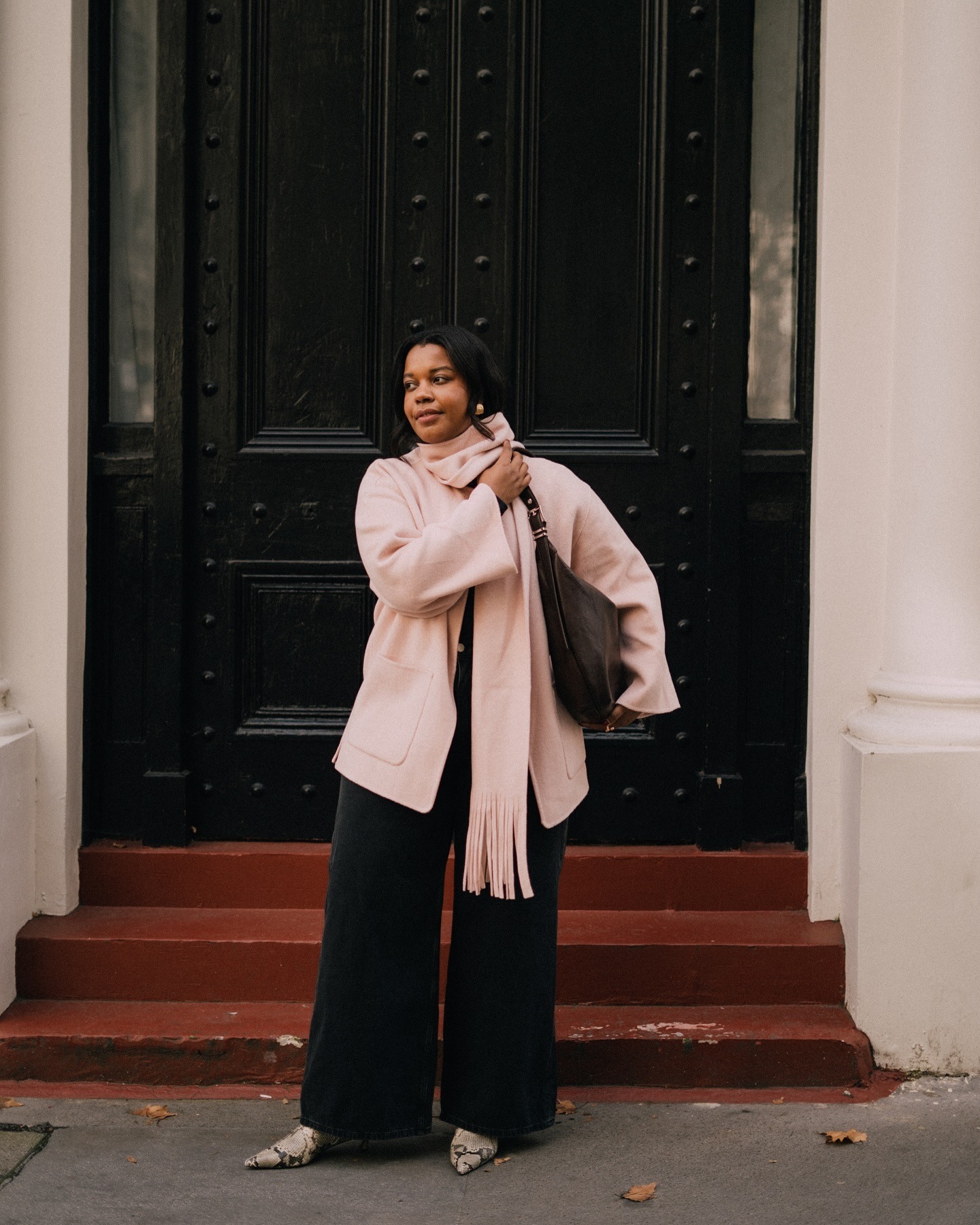 Fashion person Karina wears a winter jeans outfit.