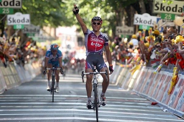 Philippe Gilbert (Silence - Lotto) celebrates his stage win in Anagni.