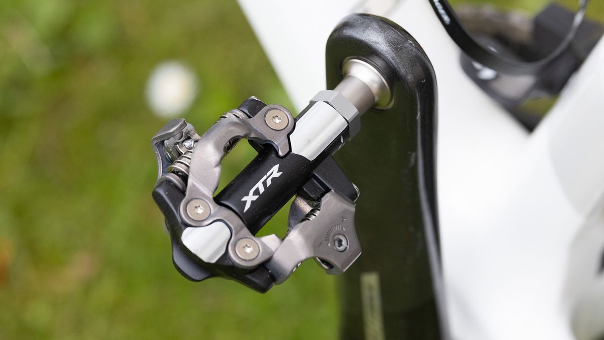 Details of the Shimano XTR pedal